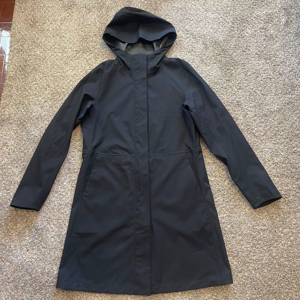 Uniqlo Men's Blocktech Black Coat Hooded Water Resistant Size XS